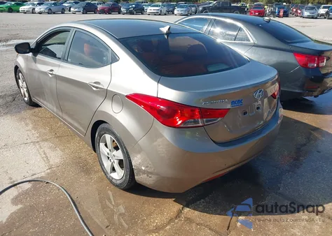 2013 Hyundai Elantra Gls z USA, uszkodzony, nr VIN 5NPDH4AE8DH381021